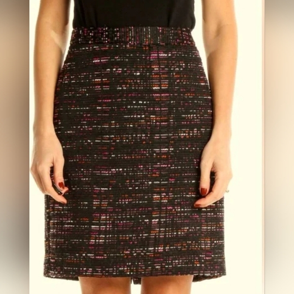 Ann Taylor LOFT Tweed Multi Color Skirt Above Knee 2 Petite - Picture 1 of 6